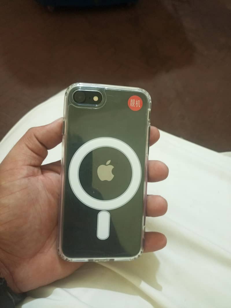 Apple iPhone SE 3