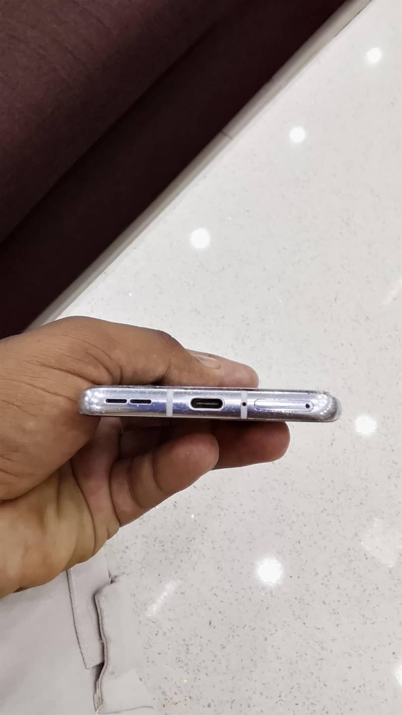One Plus 9 Pro 3
