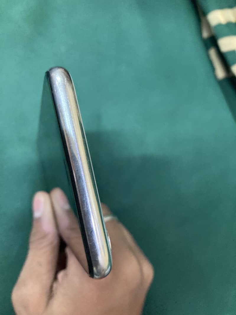 Apple iPhone X 2