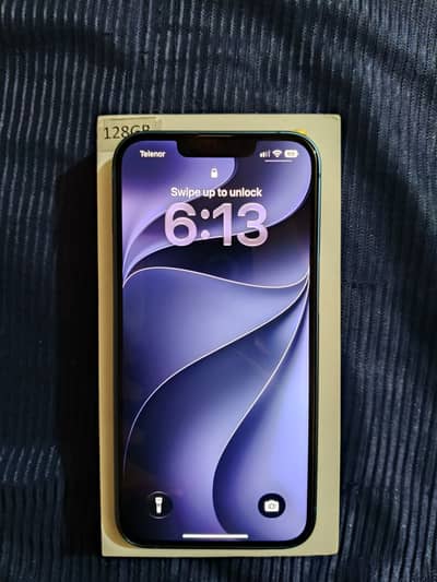 Apple iPhone 13