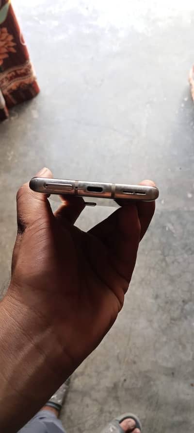 One Plus 8 5G 12+256GB 10/8 just front glass braick all ok exchange po