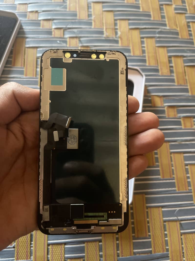 Apple iPhone X 0