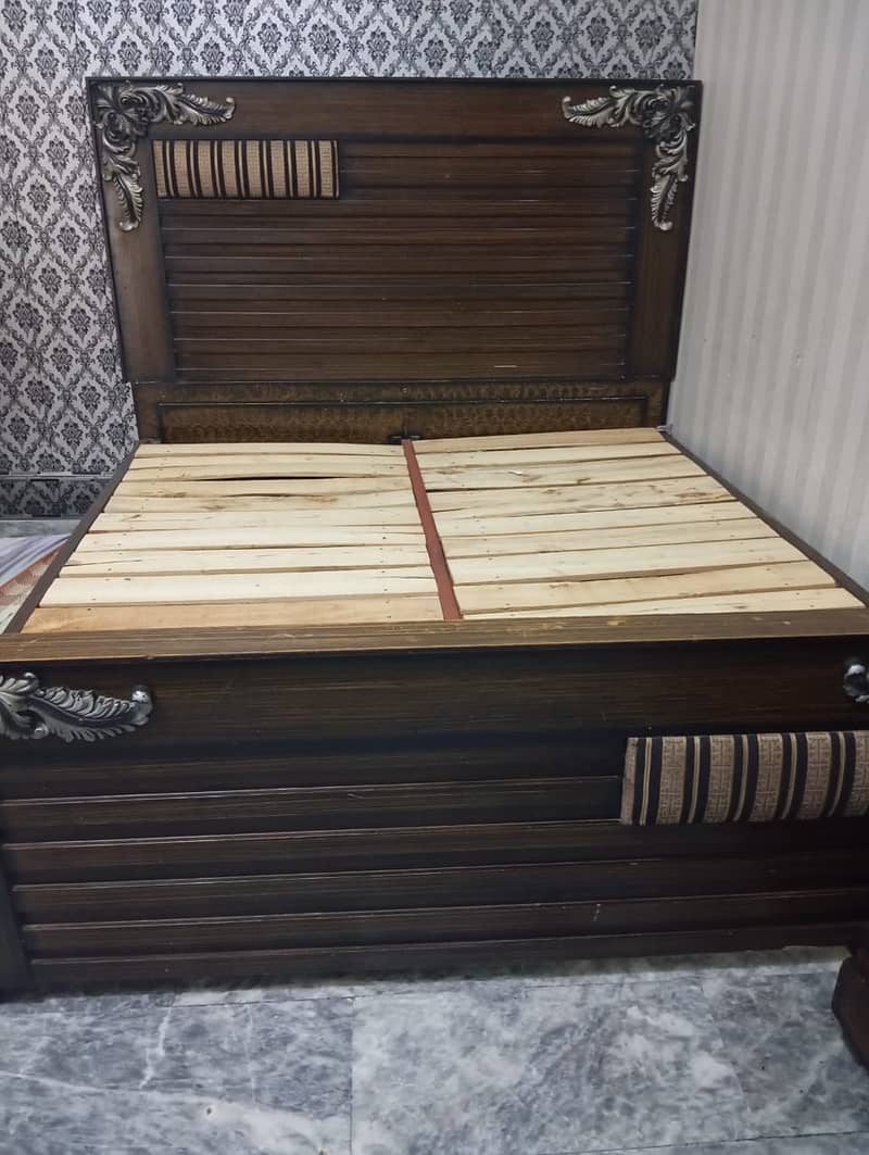 Double bed with dressing 1