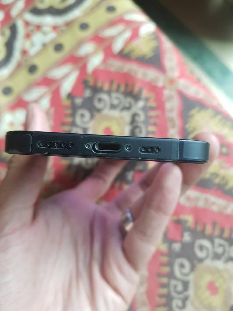 Apple iPhone 12 5