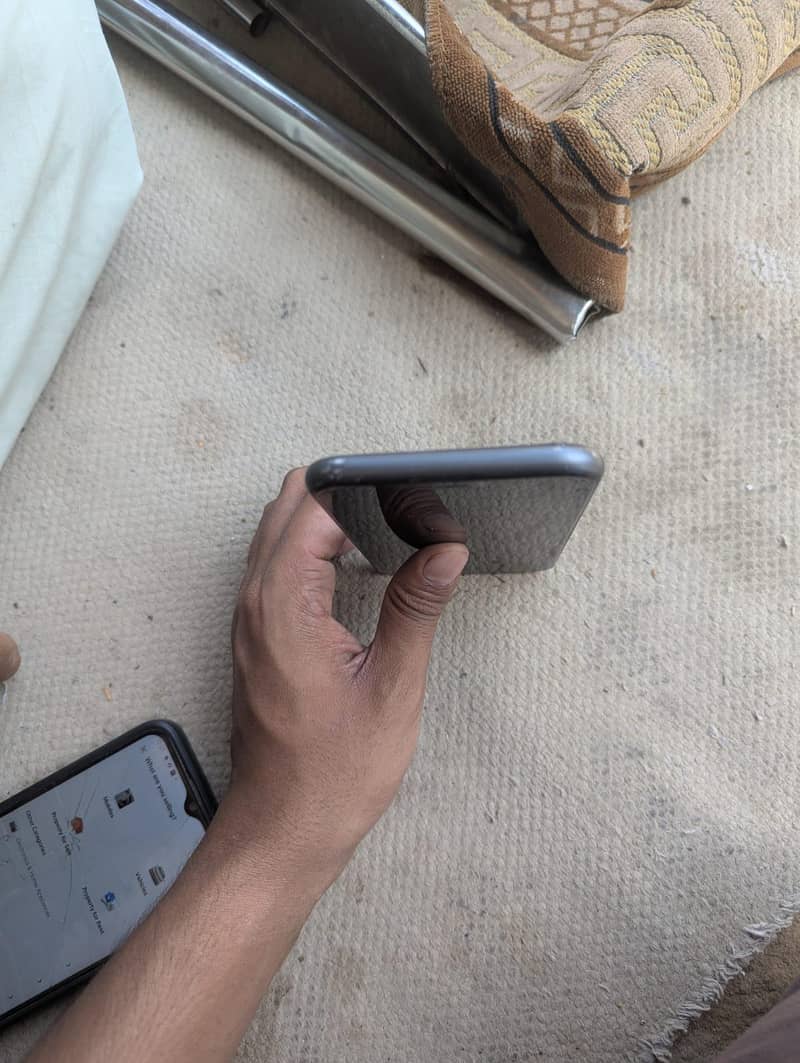 Apple iPhone 11 2