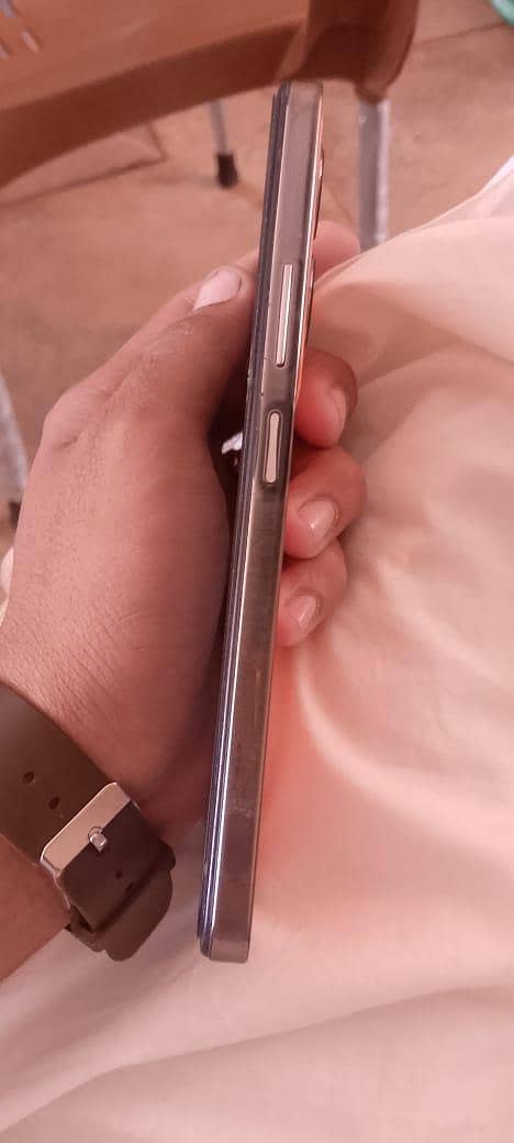 Infinix Note 30 4
