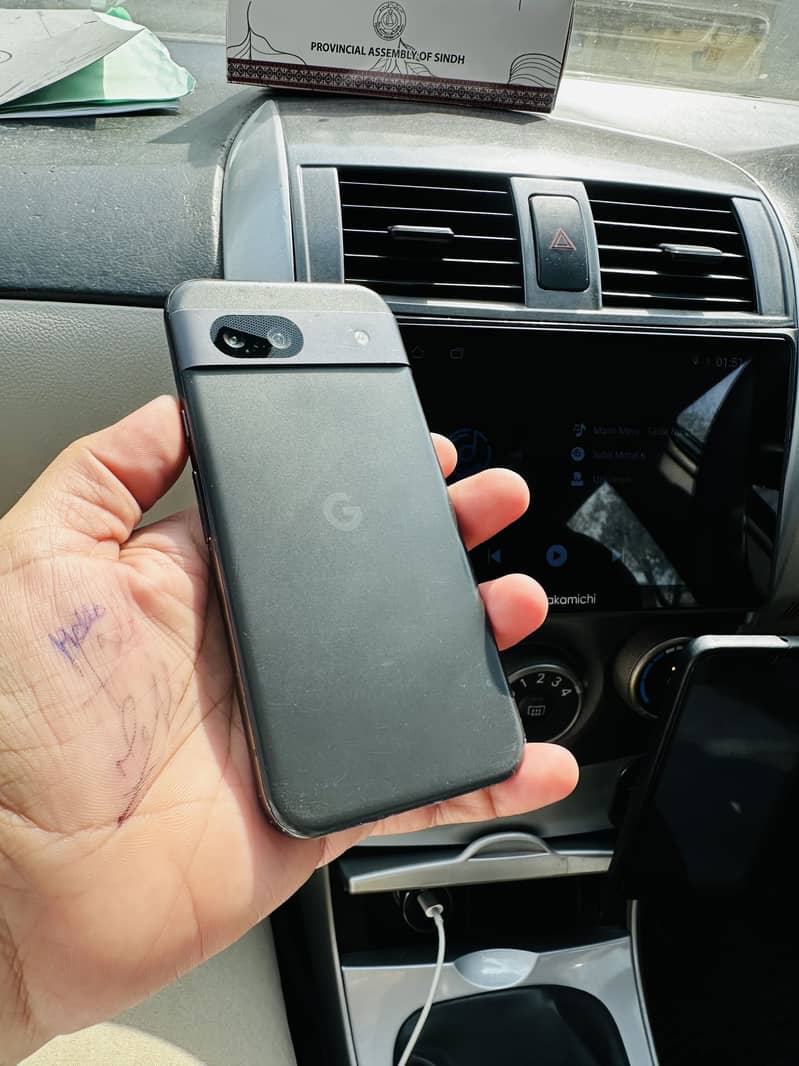 Google Pixel 8a 4