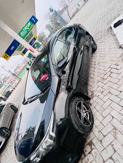 Toyota Corolla Altis 2015