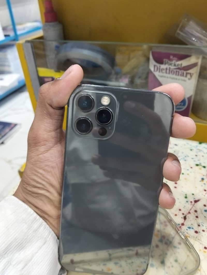 Apple iPhone 12 Pro 0