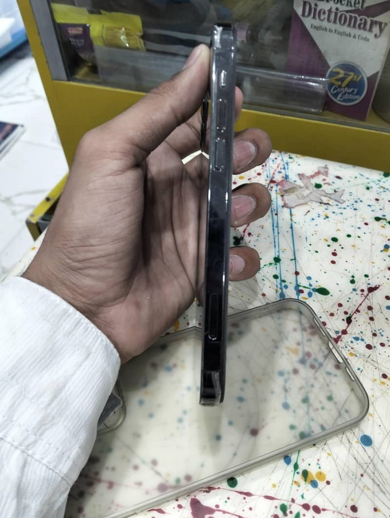 Apple iPhone 12 Pro 2