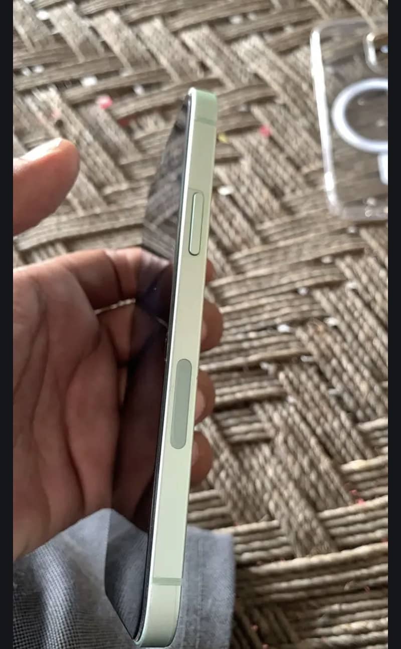 Apple iPhone 12 0