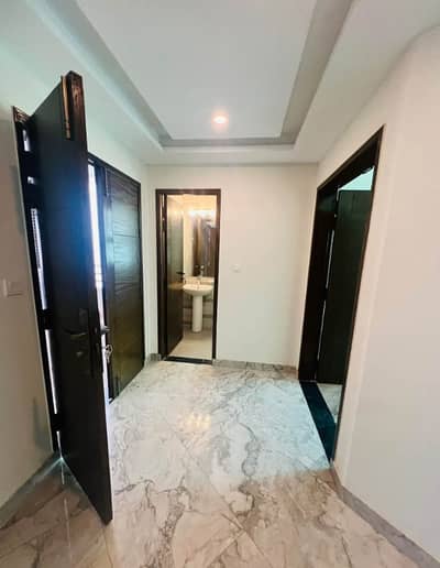 4 Bed Apartment For Sale in Askari 10 Lahore | Rental Income