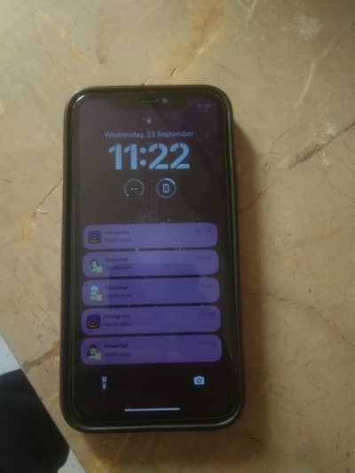 Apple iPhone XR