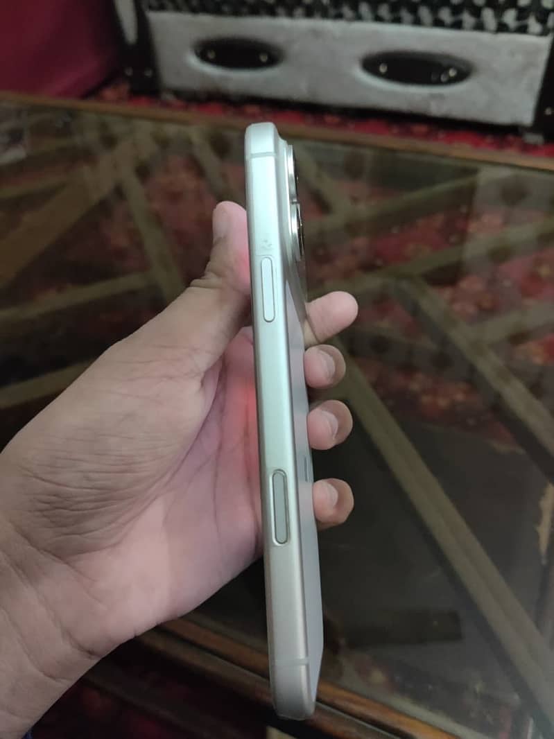 Apple iPhone 17 Pro Max 5
