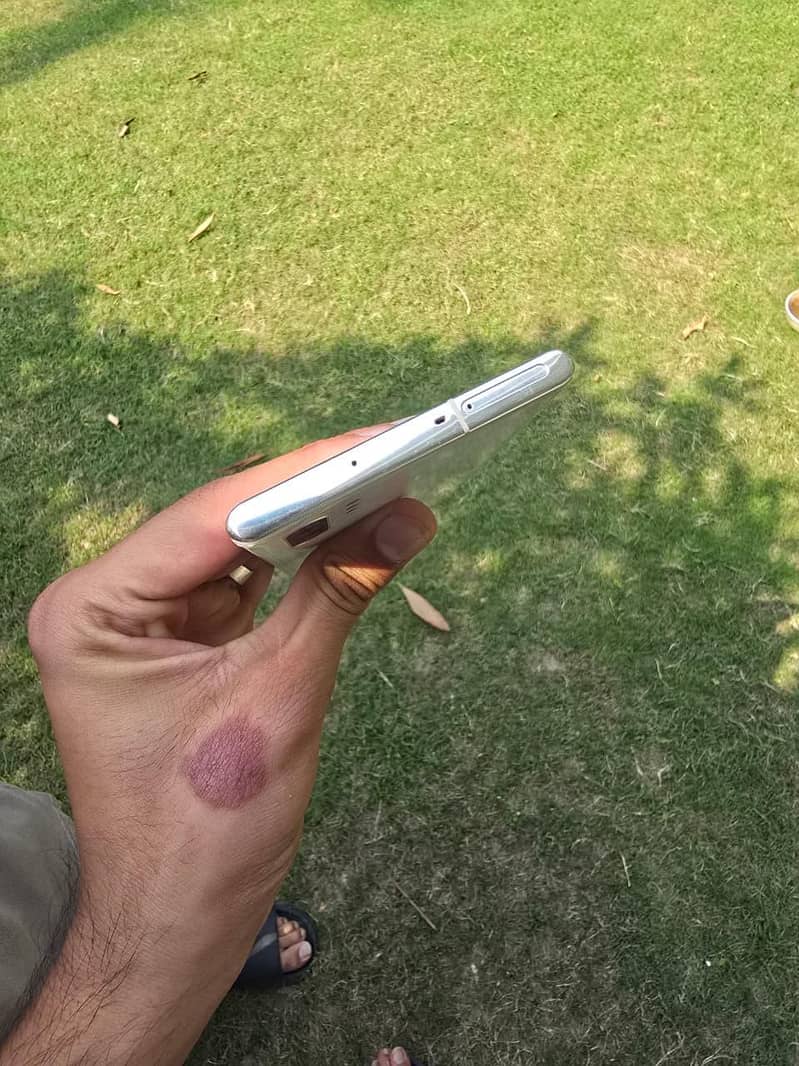 Samsung Mobile Note 10 Plus 4