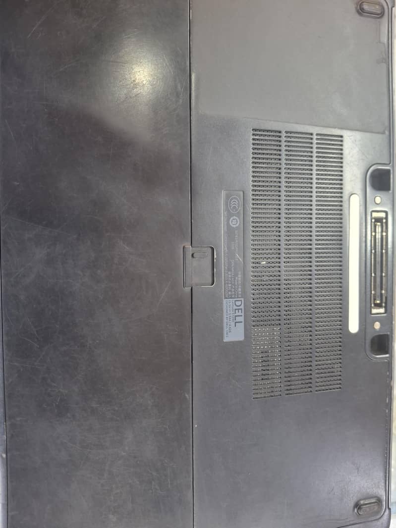 Dell Latitude E7240 4