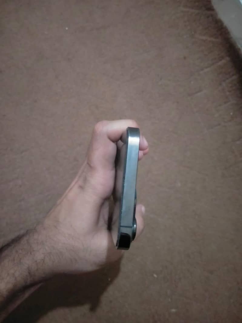 Apple iPhone 13 Pro Max 3