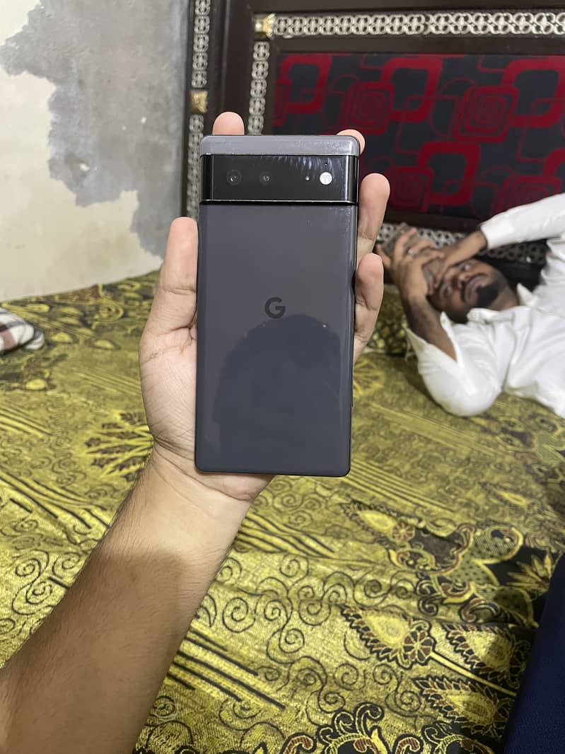 Google Pixel 6 4