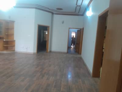 F-10 Independent Ground Portion 1/Kanal Very Reasonable Rent
