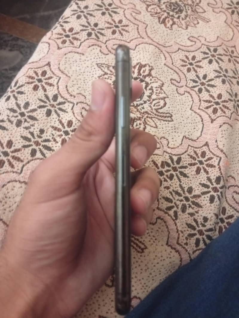 Apple iPhone XS 2