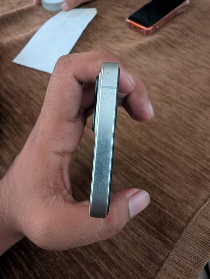 Apple iPhone 12 Pro 4