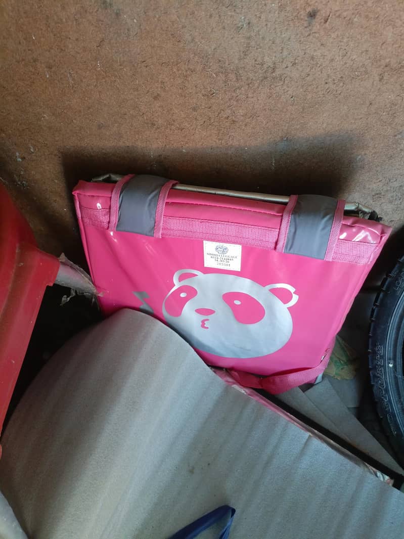 Delivery Bag. 1