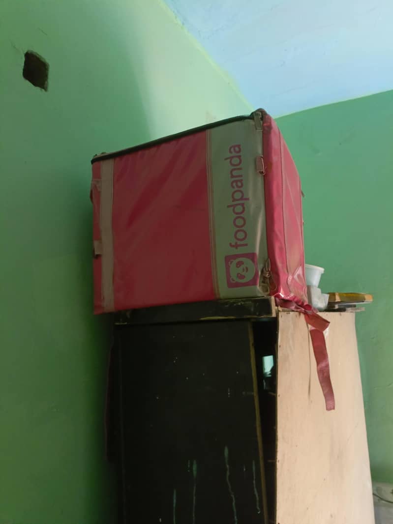 Delivery Bag. 2