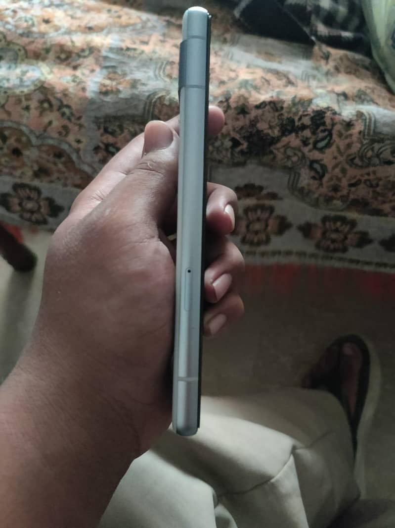 Google Pixel 7a 4