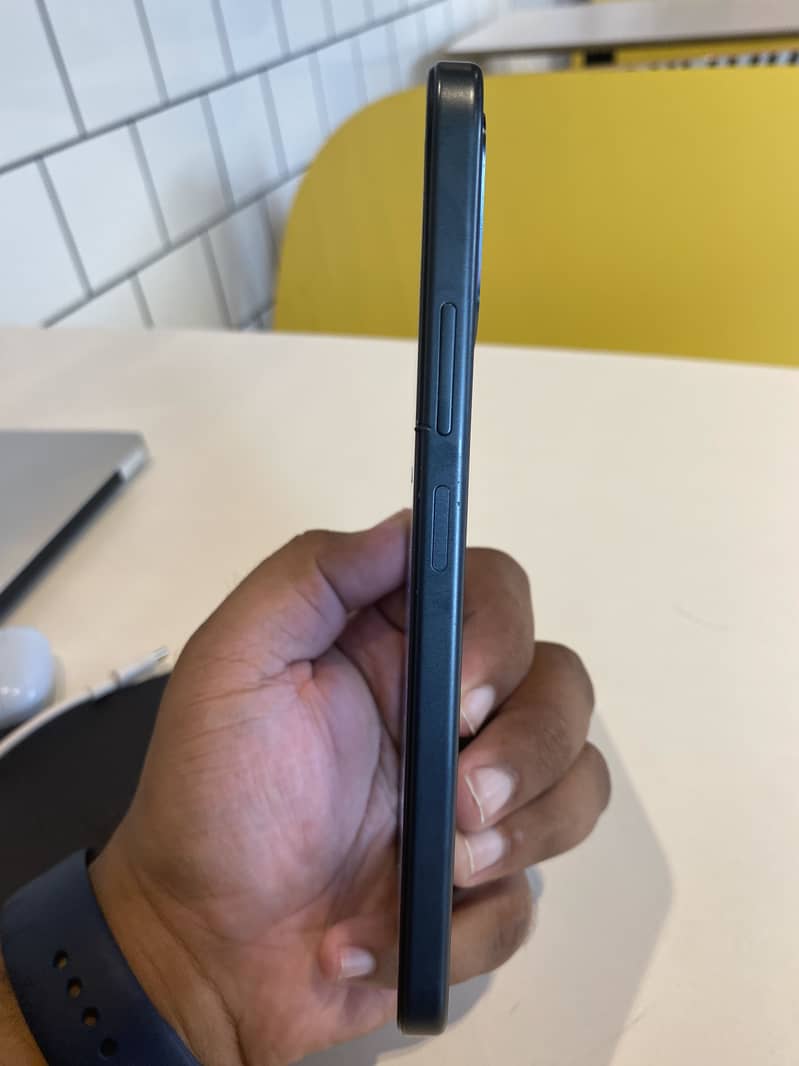 OPPO A6 8