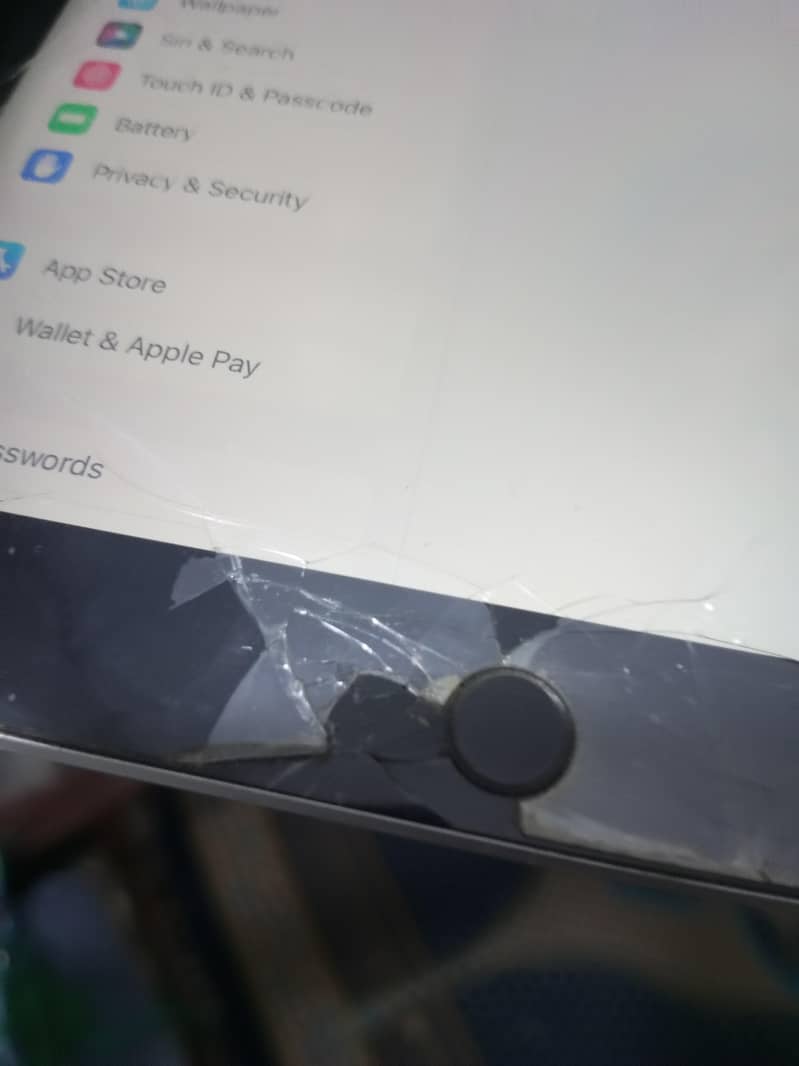 iPad 5th generation 6