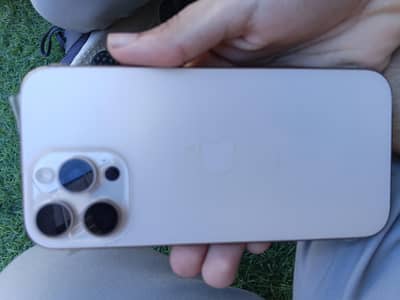 Apple iPhone 16 Pro Max