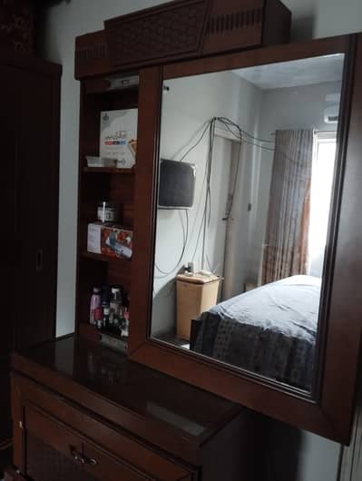 dressers & drawers