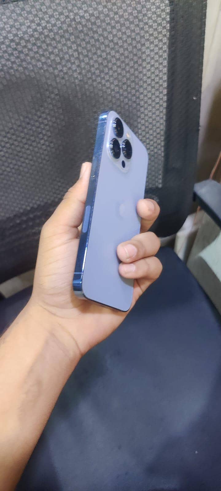 Apple iPhone 13 Pro 2