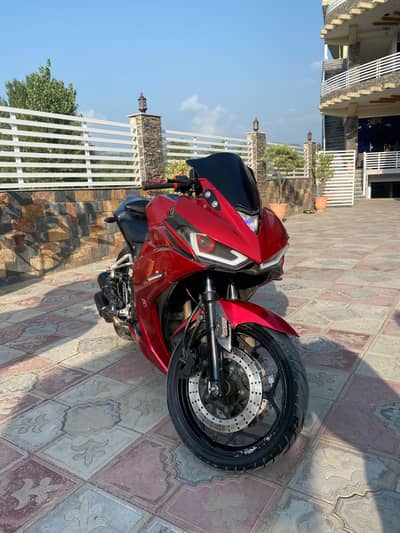 yamaha R3 heavy bike