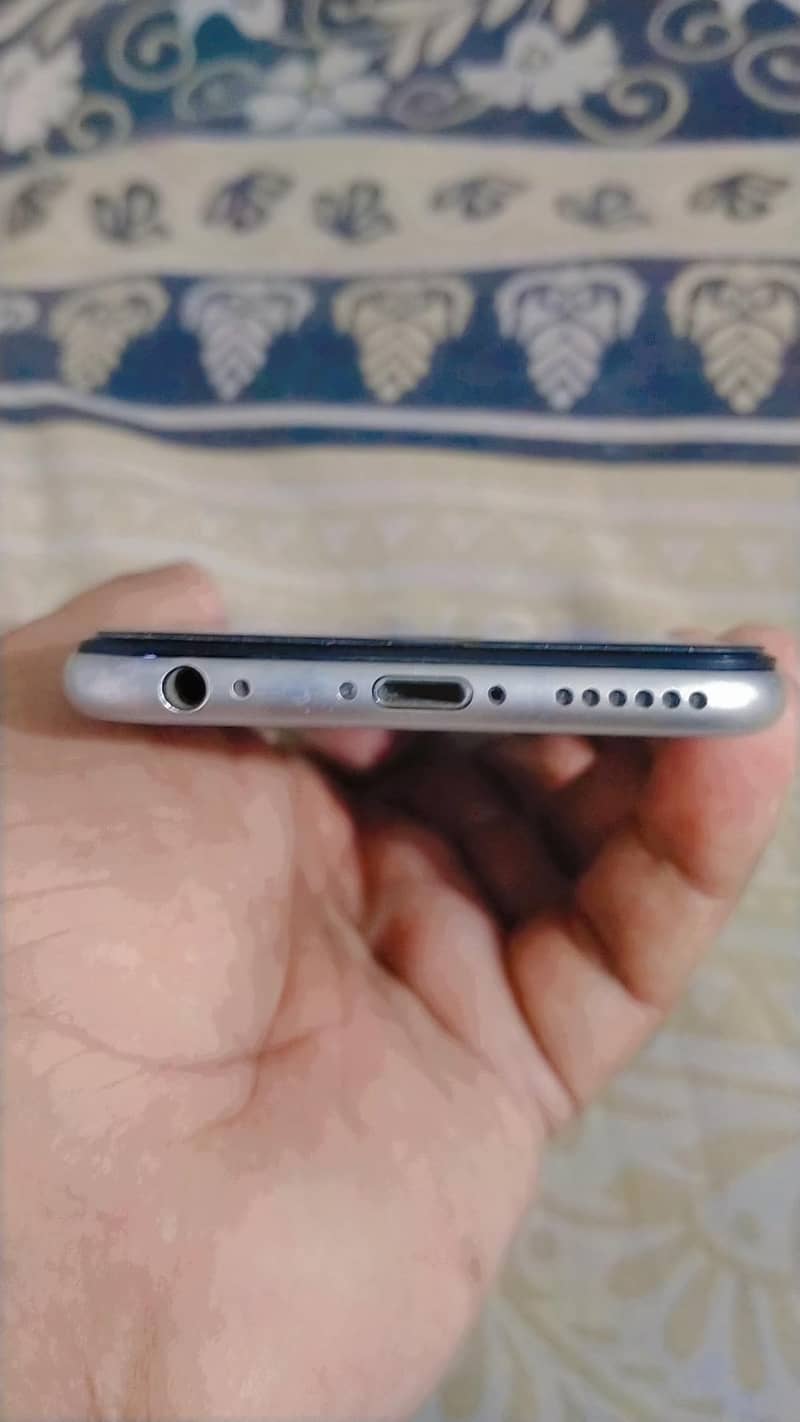 Apple iPhone 6 4