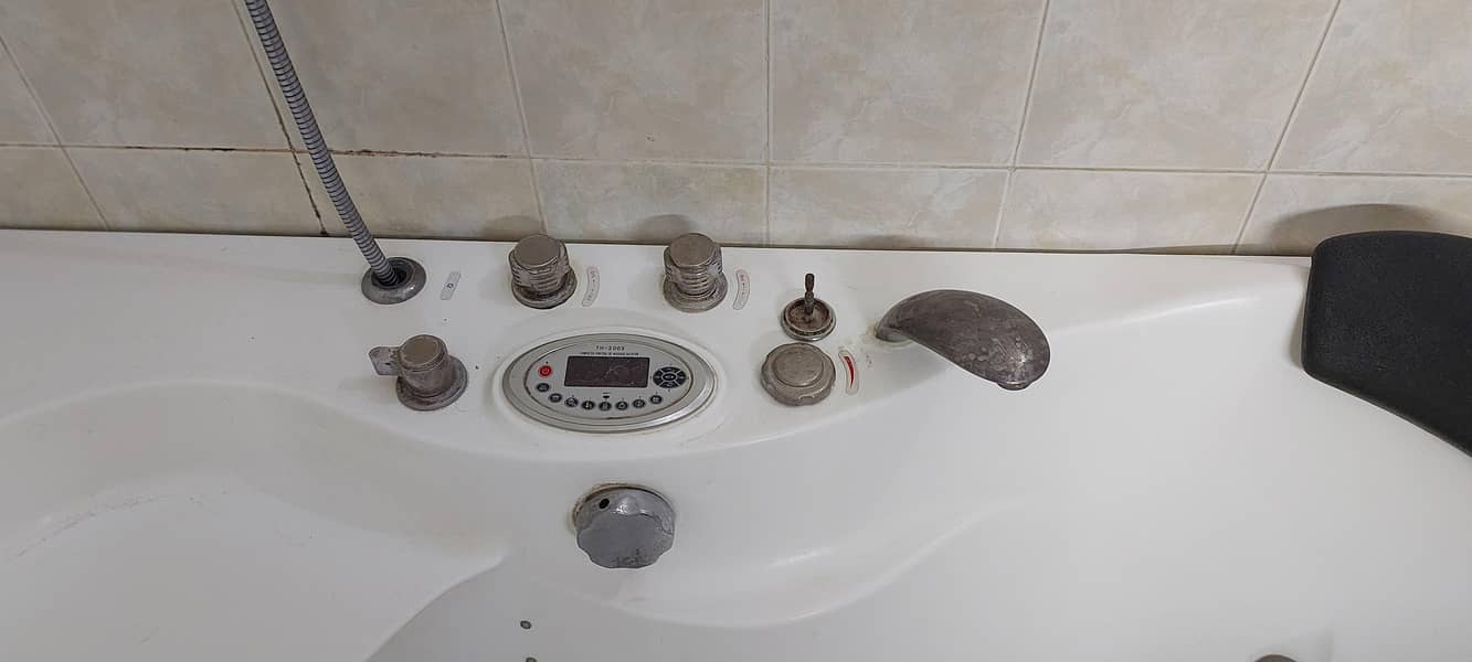 jacuzzi 2
