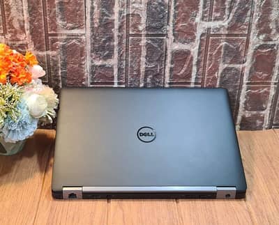 Dell Latitude e7470 - Core i5 6th Gen (Fingerprint)