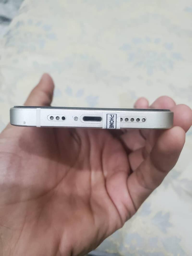 Apple iPhone 12 0