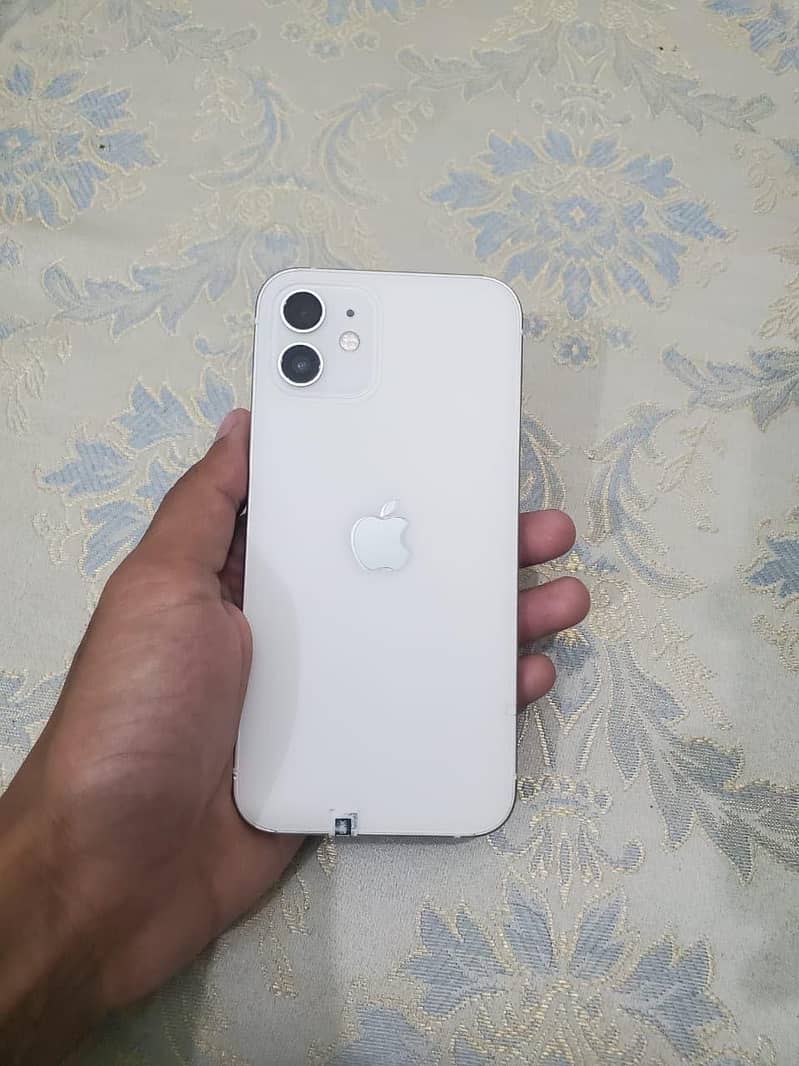 Apple iPhone 12 2