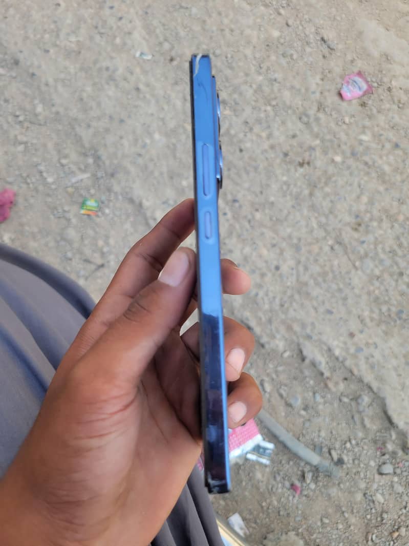 Infinix Note 40 4