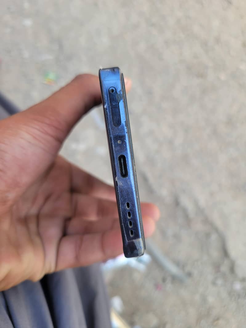 Infinix Note 40 5