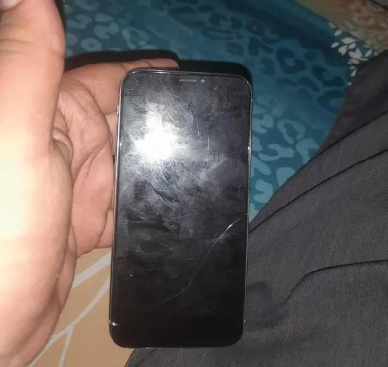 Apple iPhone X 2