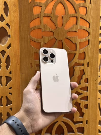 Apple iPhone 16 Pro Max