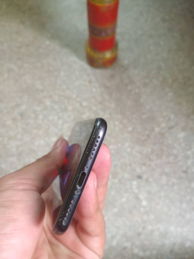 Apple iPhone SE 3