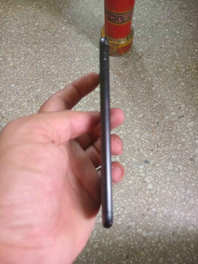 Apple iPhone SE 4
