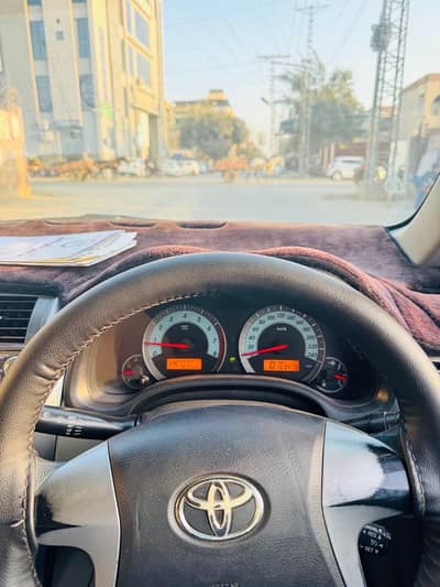 Toyota Corolla Altis 2013