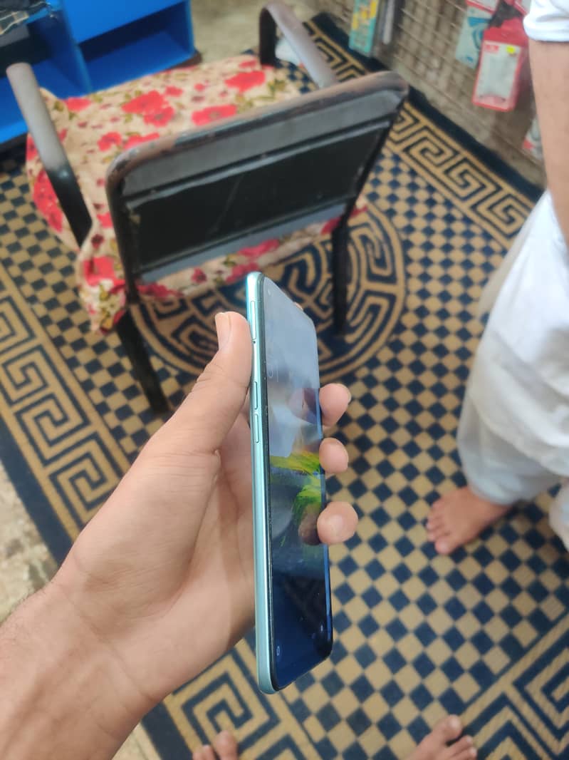 OPPO A76 3