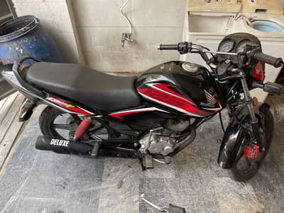 CB 125 F