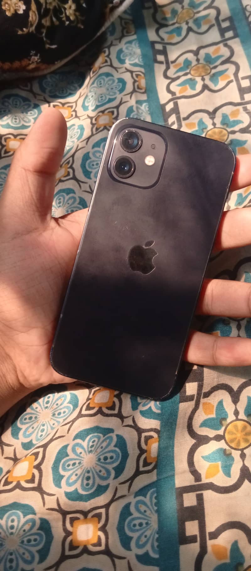 Apple iPhone 12 3