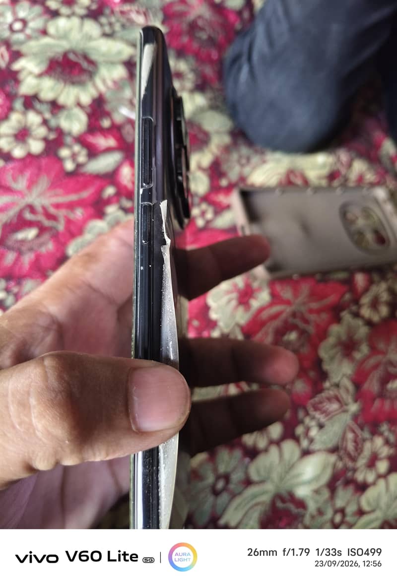 Xiaomi Redmi Note 14 Pro 1